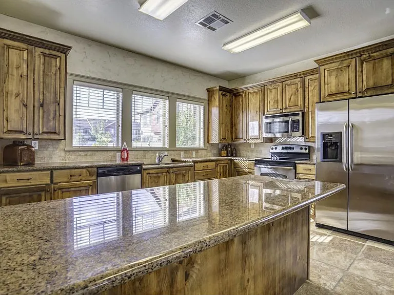 1252 N Willowbrook Ln — Photo 37