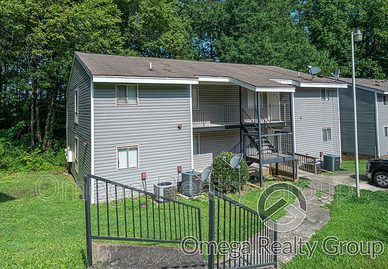 1604 14th Ave E #12 — Photo 1