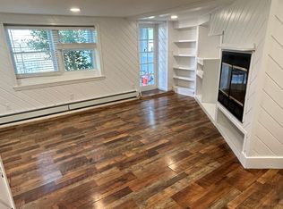 36 Bay St, Tiverton, RI 02878