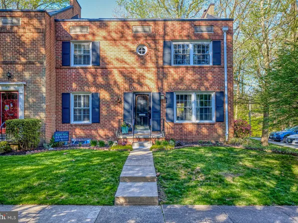 1829 Wainwright Dr, Reston, VA 20190