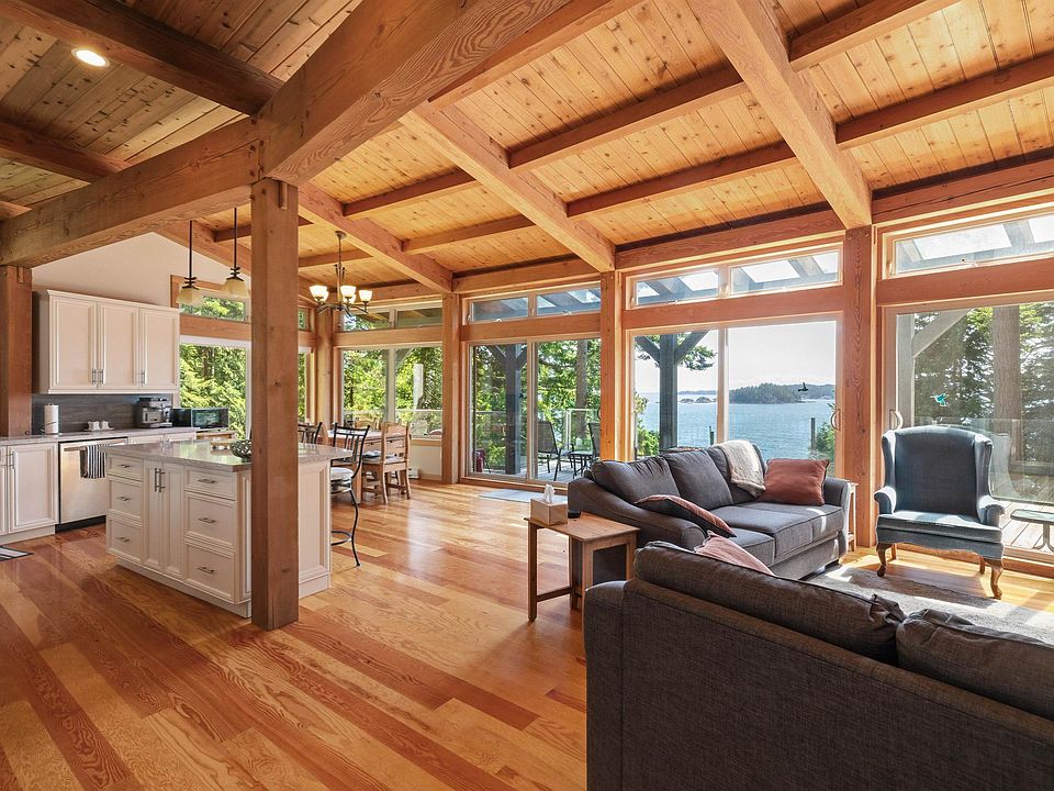 1st image of 304 Esplanade Rd