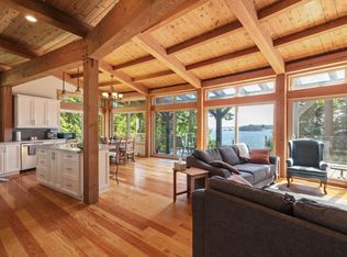 304 Esplanade Rd, Sunshine Coast, BC V0N 1G2