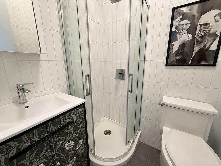 1082 Madison St #2 — Photo 10