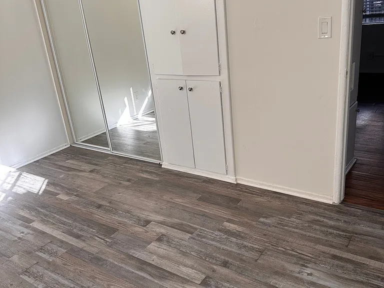 1336 E Hellman St #1A — Photo 3