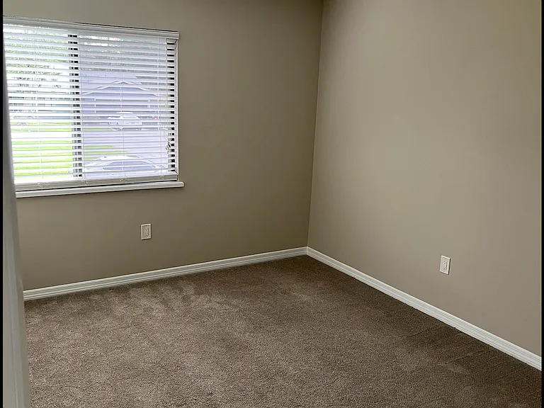 3918 Shady Glen Ln — Photo 19