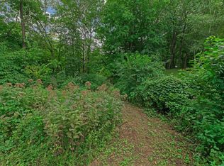 7516 Frontier Trl, Chanhassen, MN 55317