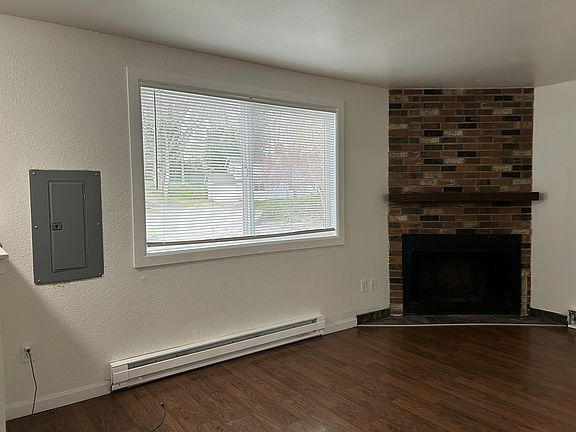 3rd image of 10620 10th Avenue Ct S