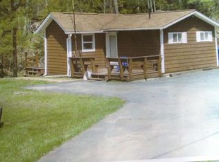 19 Schaefer Rd, Keene, NY 12942