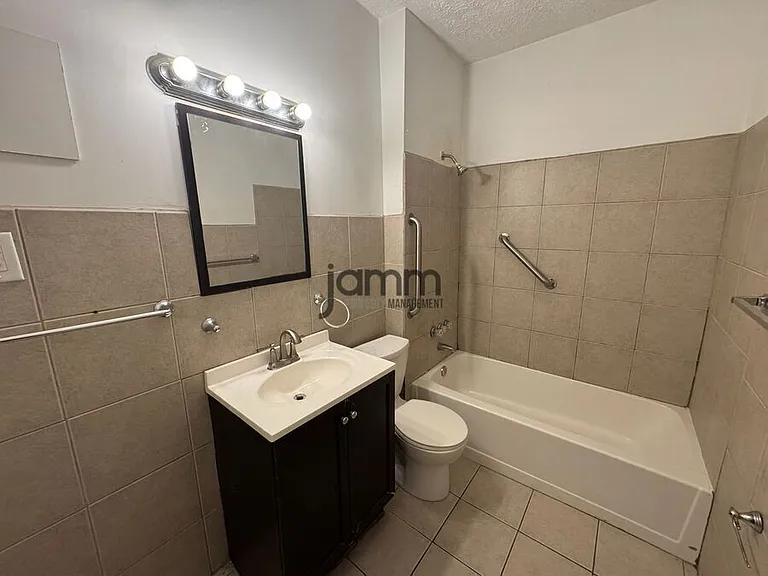 3300 Altoona Rd #4 — Photo 11