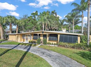 1915 Sylvan Point Dr, Mount Dora, FL 32757