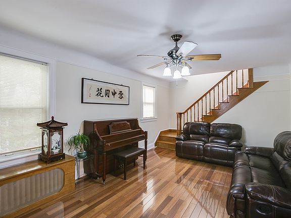 4th image of 41 Crosby Ave