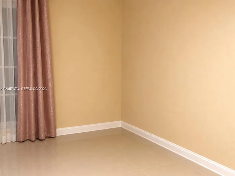 5711 Farragut St — Photo 5
