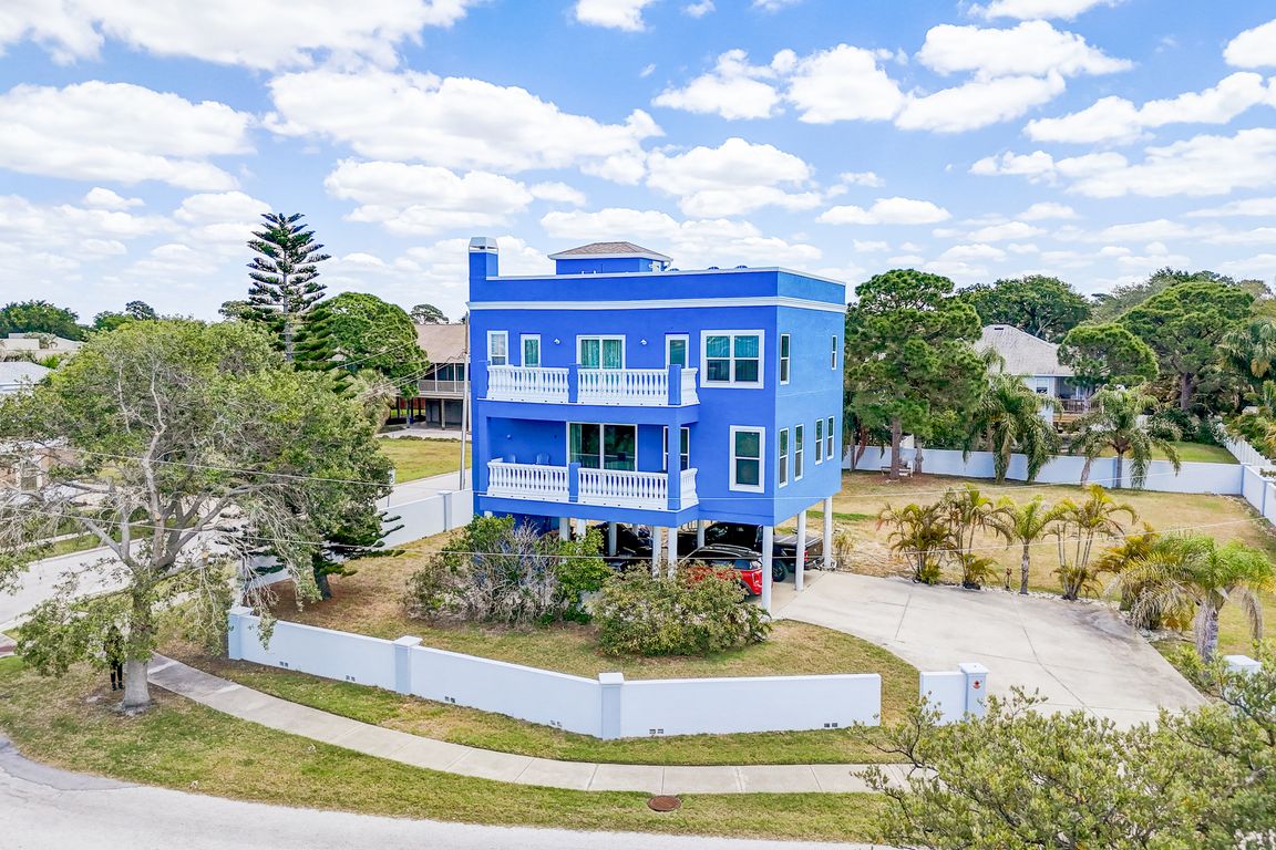 Shore Dr-066