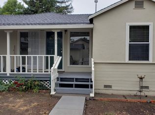 1185 Clover Dr, Santa Rosa, CA 95401