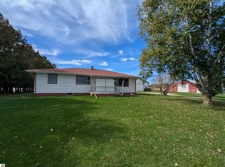 1409 Crawford Rd, Turner, MI 48765