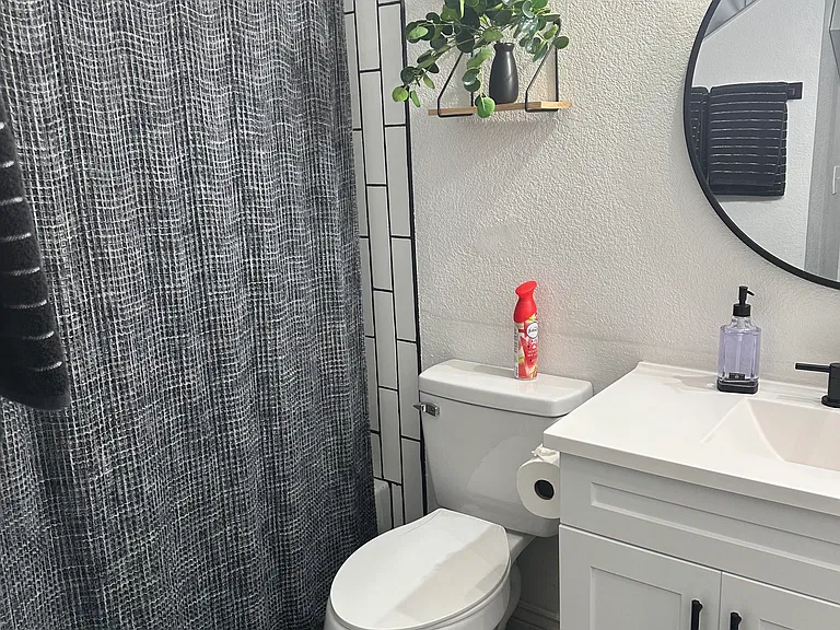 2240 Highpointe Dr — Photo 6