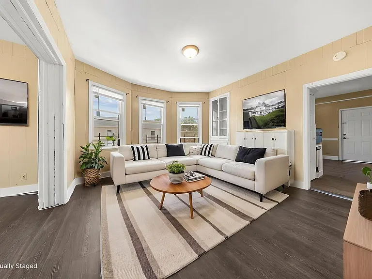 359 Belmont Ave — Photo 15