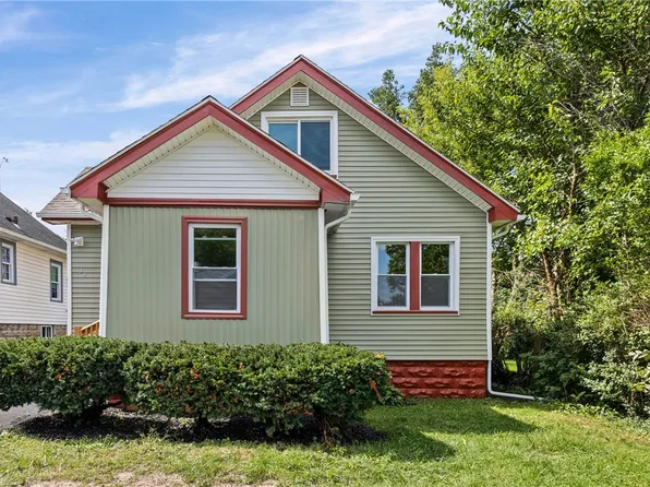 37 Glenora Dr, Rochester, NY 14615