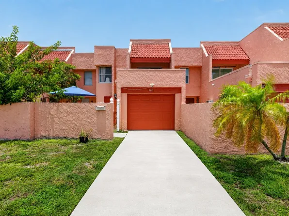 5617 NW 16th St #5, Lauderhill, FL 33313