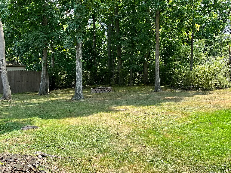 360 Arbor Ct — Photo 27