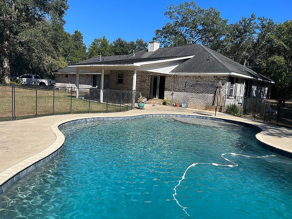 2nd image of 6023 Running Deer Rd