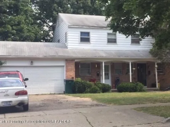 3700 Malibu Dr, Lansing, MI 48911