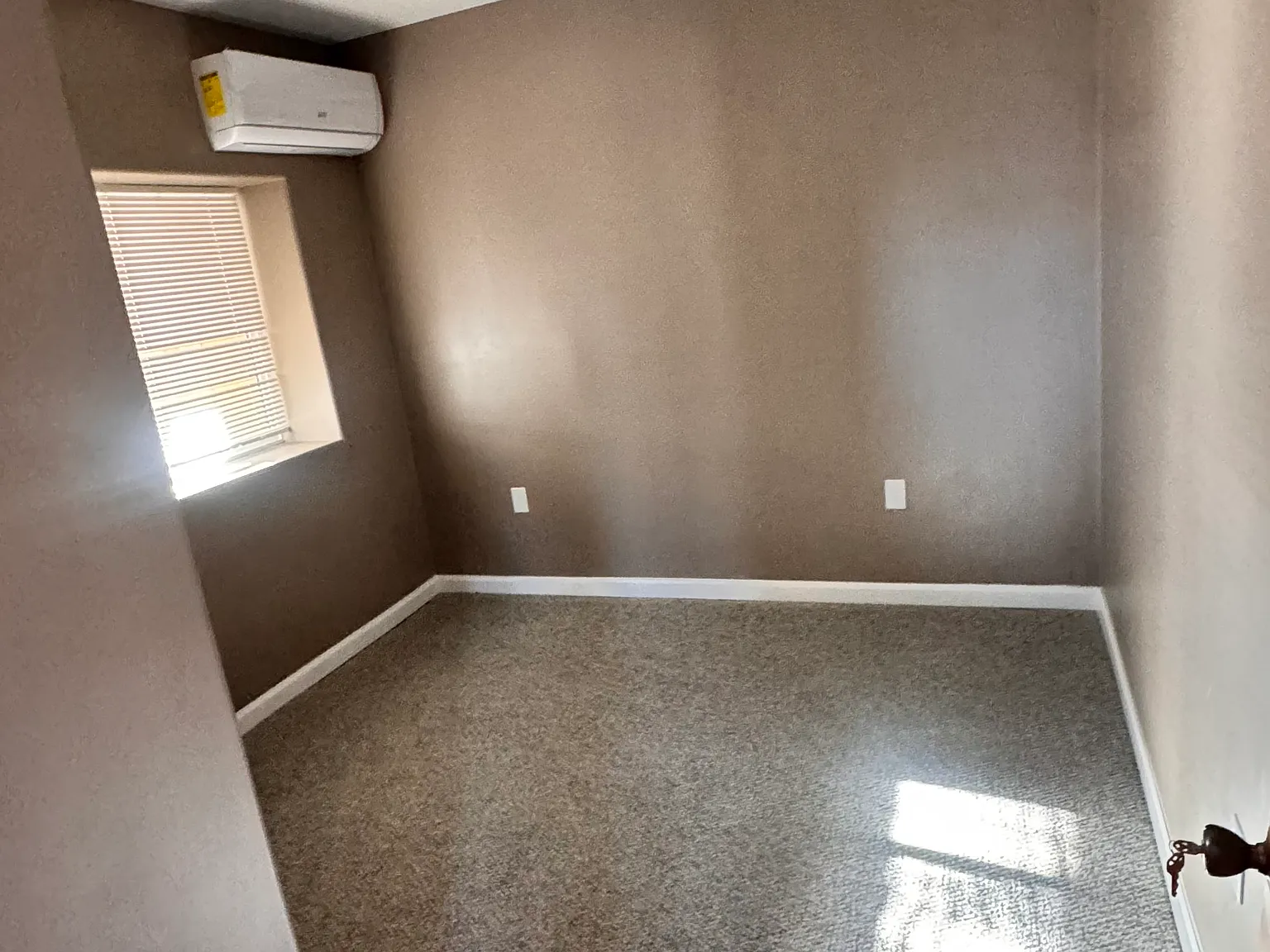 2 bed, 960 sqft, $1,600 — Photo 4