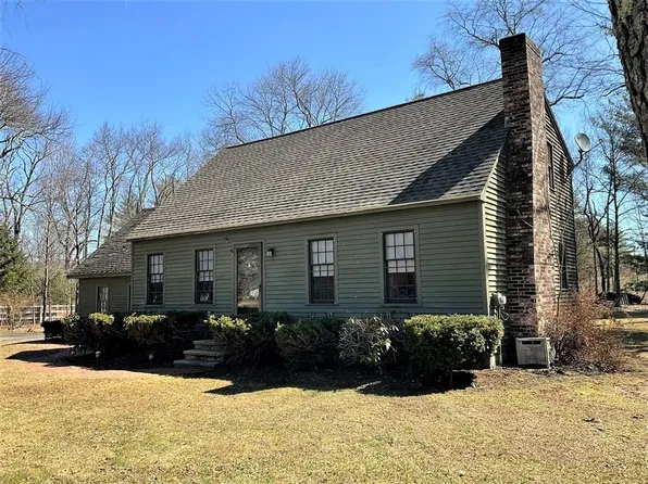 2 Pearl Brook Rd, Townsend, MA 01474