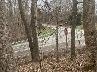 Clark Mountain Rd, Byrdstown, TN 38549