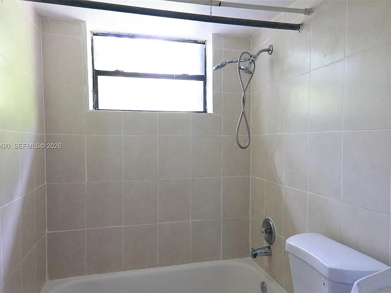 1321 N 58th Ave #1321 — Photo 14
