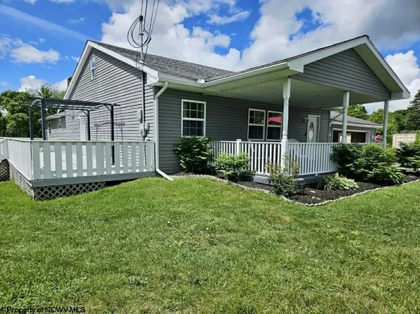 19038 Veterans Memorial Hwy, Kingwood, WV 26537