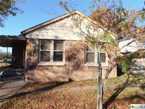 3rd image of 1115 W Main St
