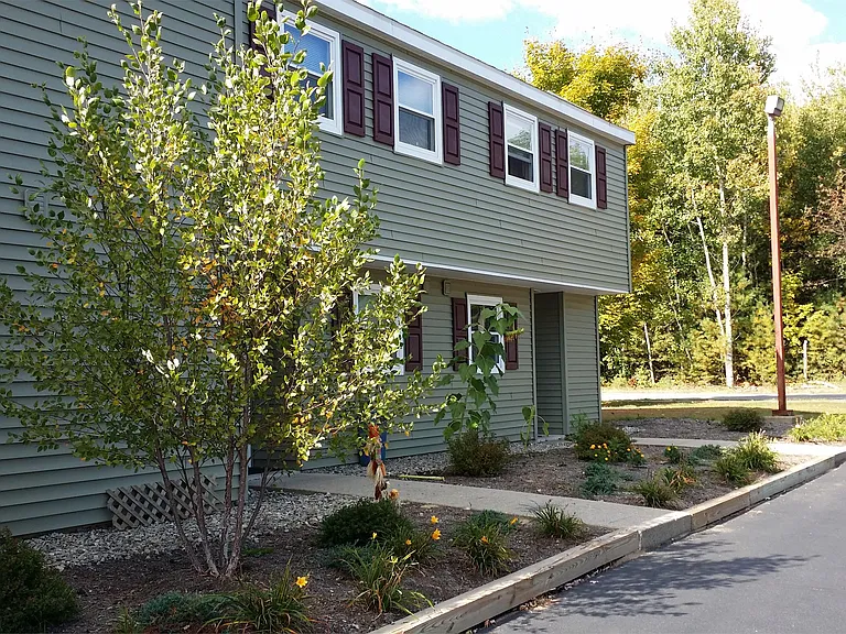 19 Sanford St #15B — Photo 1