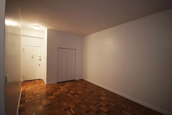 Rented by New York Property Network | media 16