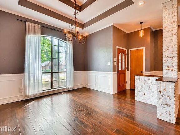 2nd image of 1406 Sweetgum Cir