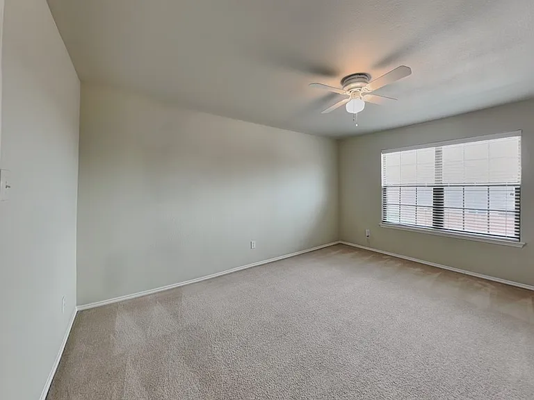 508 Lead Creek Dr — Photo 15