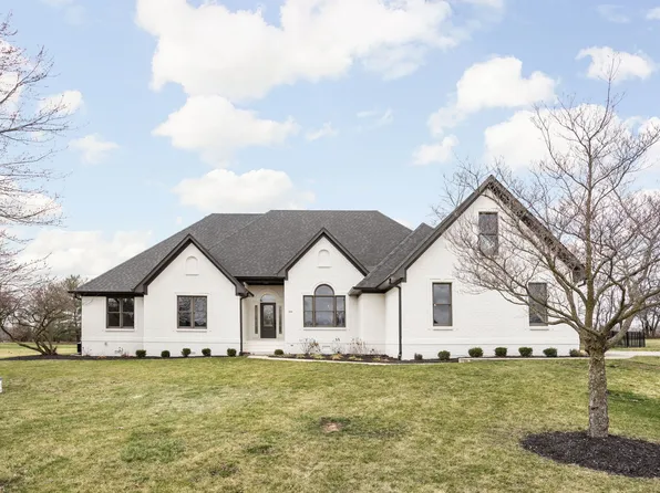 4541 Roxbury Dr, Pittsboro, IN 46167