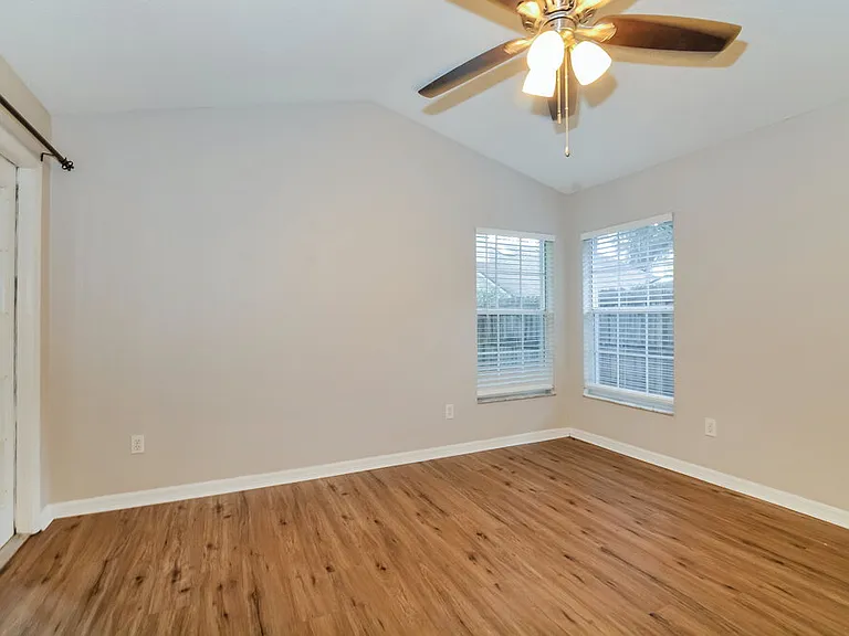 957 Piedmont Oaks Dr — Photo 8