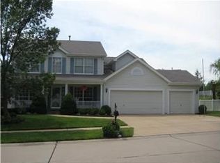 434 Hamilton Meadows Dr, Fenton, MO 63026