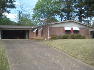 1009 Andover St, Clinton, MS 39056