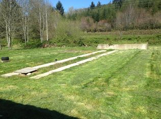 32 N King Ln, Otis, OR 97368