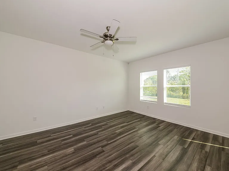 984 Ocean Spray Dr — Photo 4