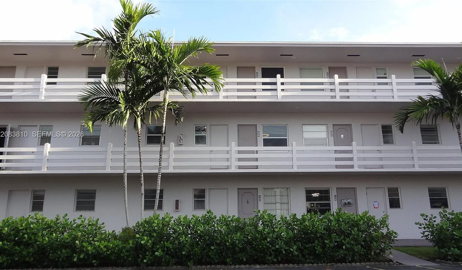 Golden Isles Condo Apts — Photo 2