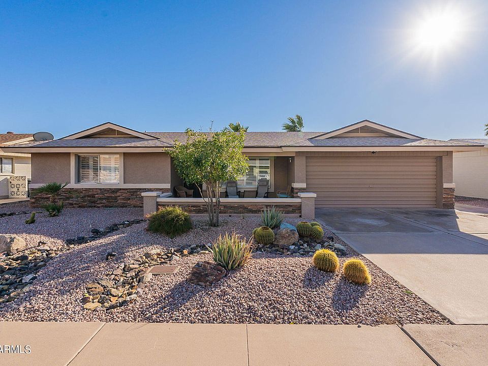 1st image of 5023 E FLOWER Avenue