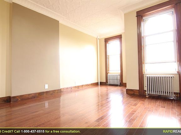3rd image of 1855 Woodbine St APT 3