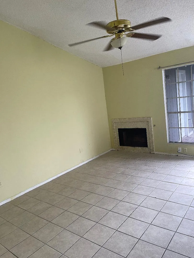 2 bed, 1125 sqft, $1,395 — Photo 4