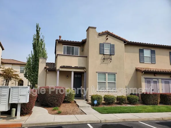 8340 Crystal Walk Cir, Elk Grove, CA 95758