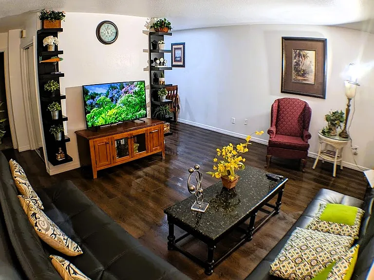626-628 S Osprey Ave #618 — Photo 83