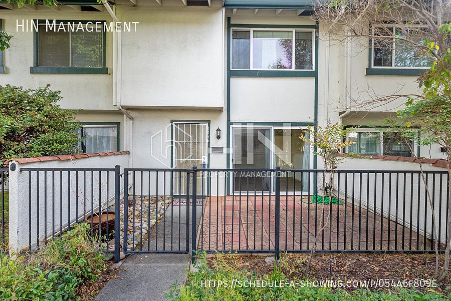1st image of 4436 Viejo Way