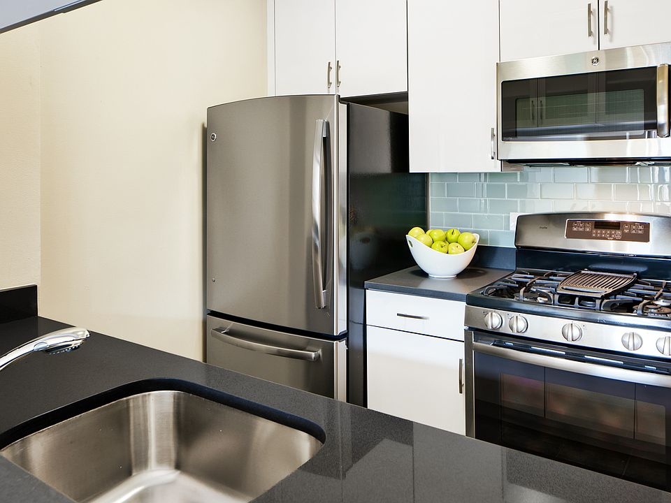 1st image of 189 W 89th St APT 6W